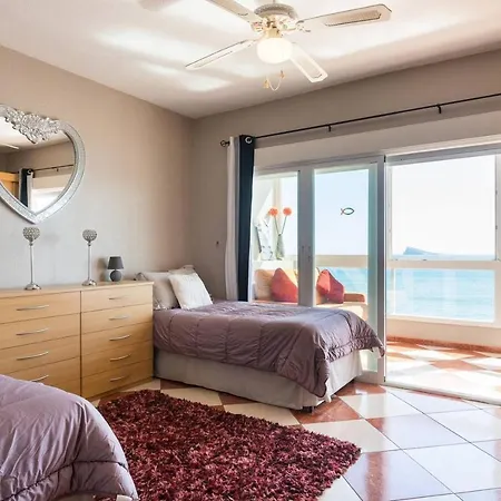 Luxury 2 Bedroom Sea View *